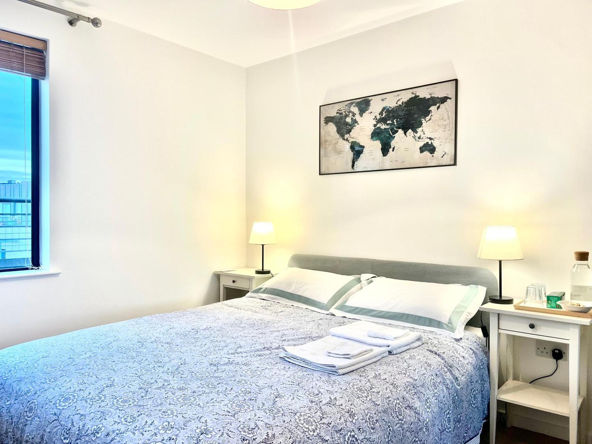The Room King Size Bed And Private Bathroom دبلن المظهر الخارجي الصورة
